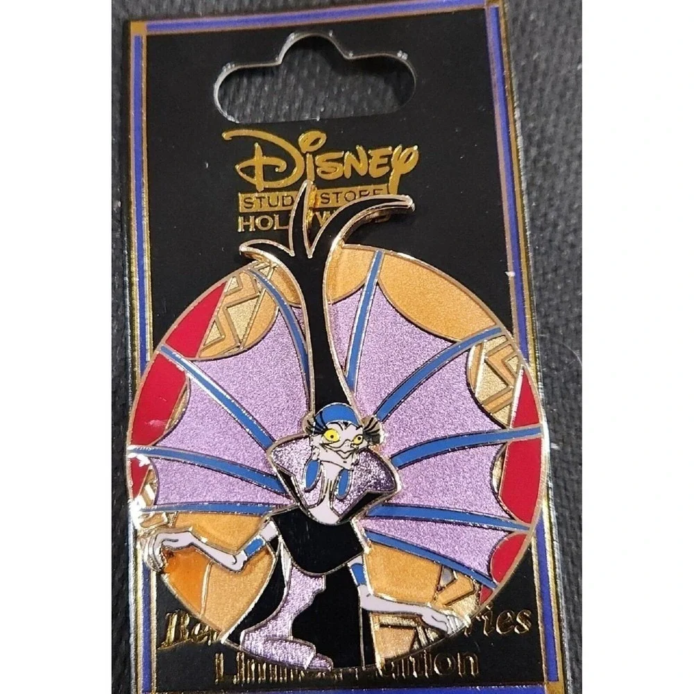 Disney YZMA Emperors New‎ Groove Pin Dark Tales Villain DSSH LE 300
